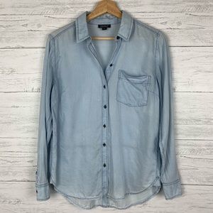 Lucky Brand//Blue Split Back Chambray Shirt S